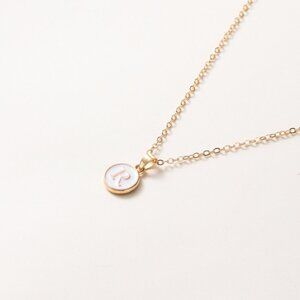 NWOT Gold Initial Pendant Necklace